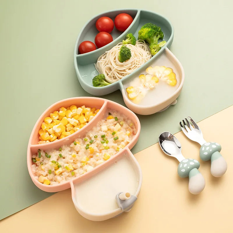 4pcs Baby Feeding Set – Silicone Suction Plate with Spoon, Fork & Straw | BPA-Free, Microwave & Dishwasher Safe