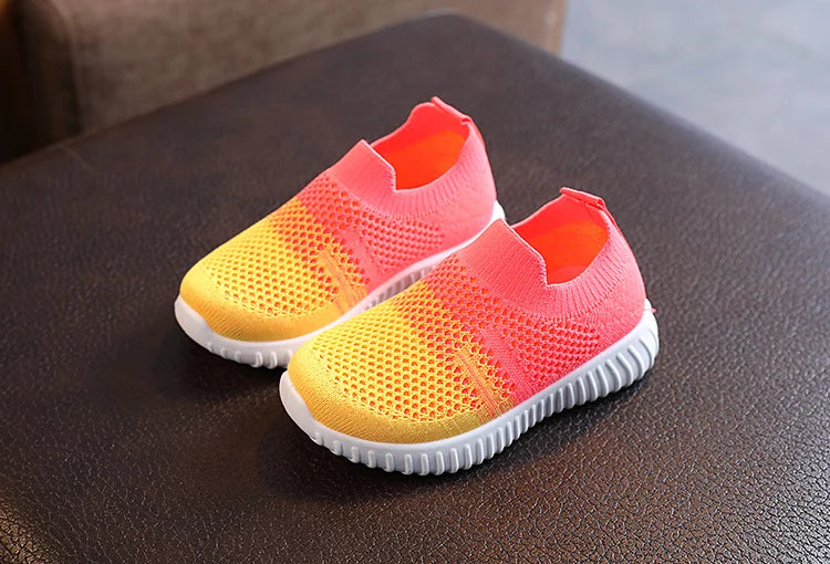 Children’s Running Sneakers – Breathable, Anti-Slip & Lightweight